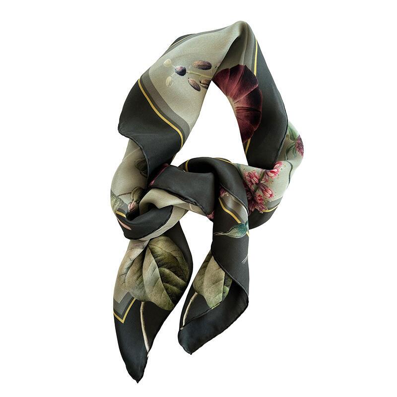Silk scarf with pink flowers – elegant 90 x 90 cm